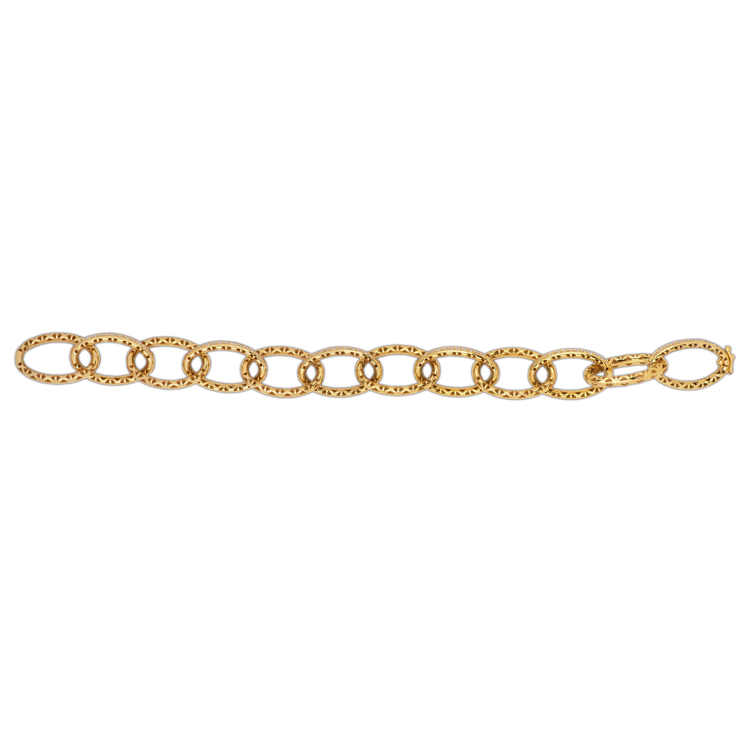 chain bracelet made from gold and diamonds