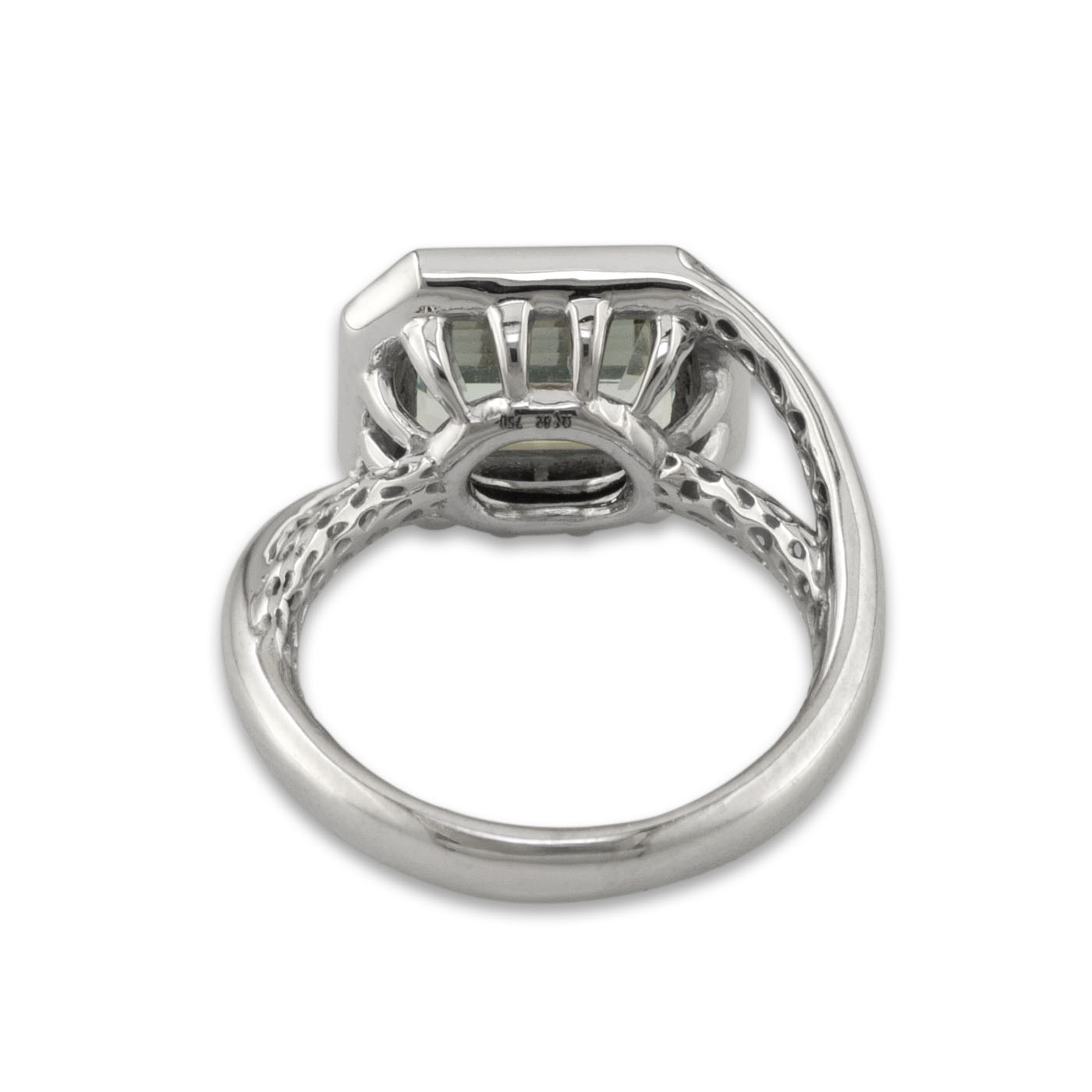 aquamarine white gold ring with diamonds